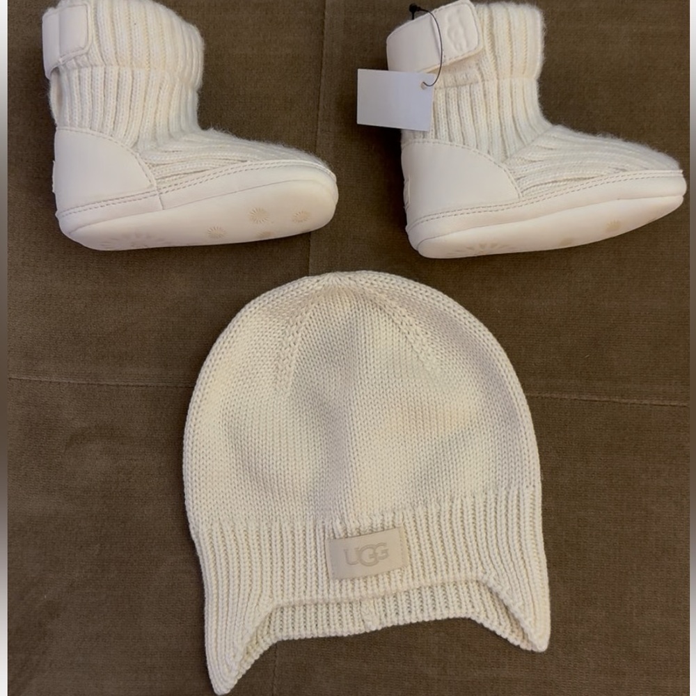 UGG Cream Baby Booties and Hat Set